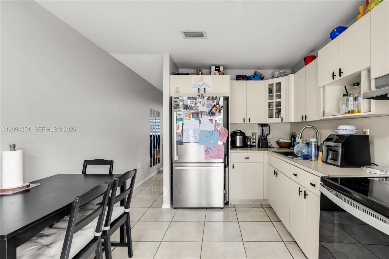 21466 NW 40th Cir Ct, Miami Gardens, FL 33055 Photo