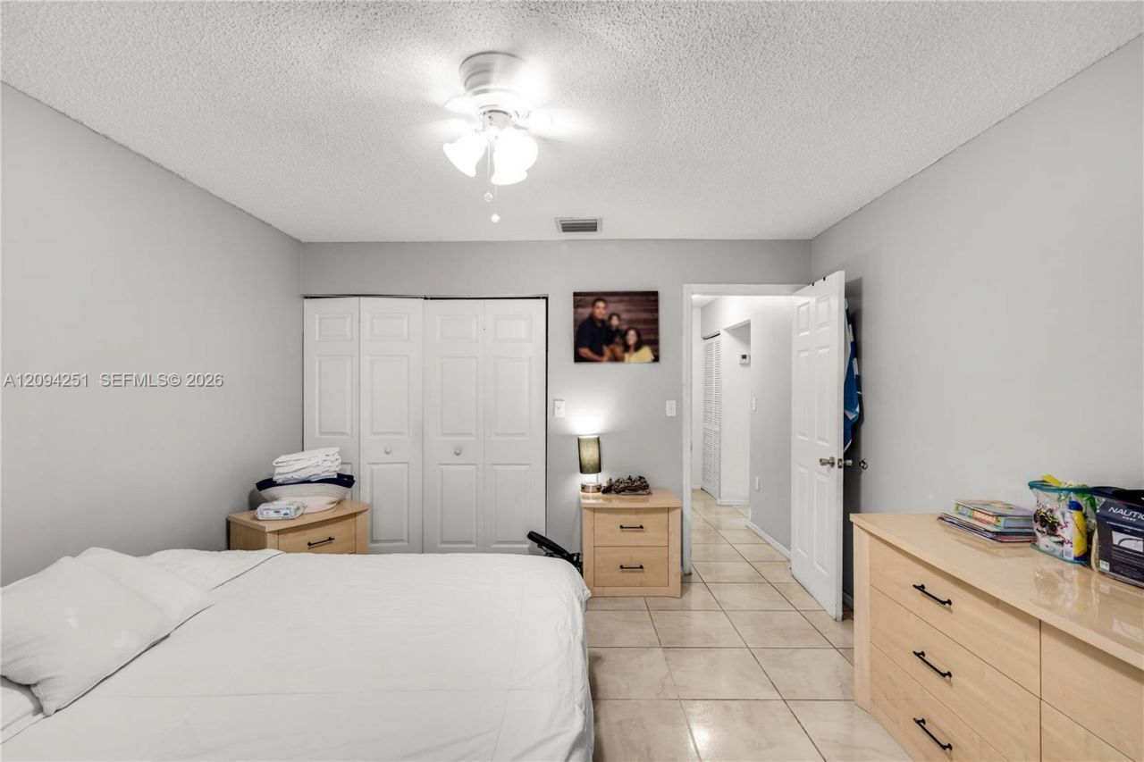 21466 NW 40th Cir Ct, Miami Gardens, FL 33055 Photo