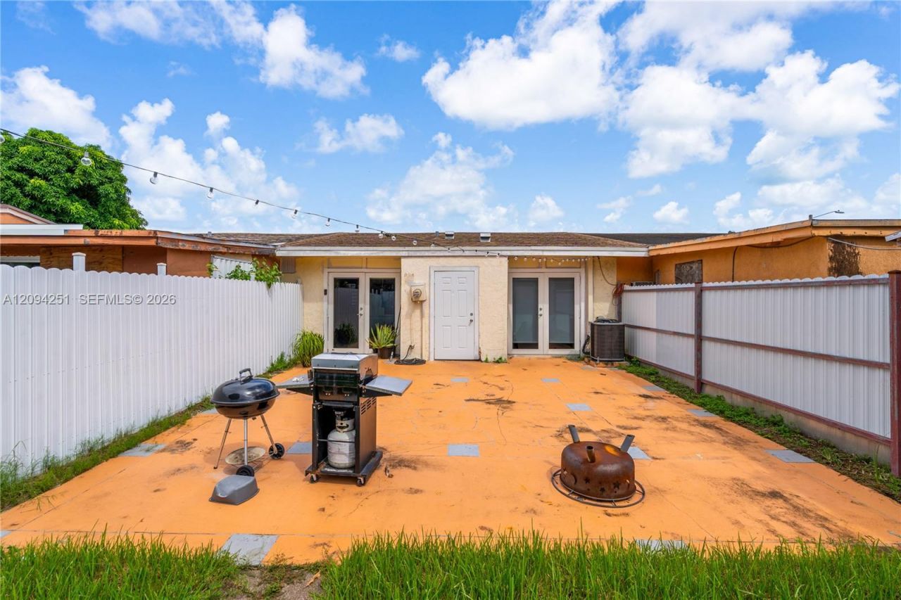 21466 NW 40th Cir Ct, Miami Gardens, FL 33055 Photo