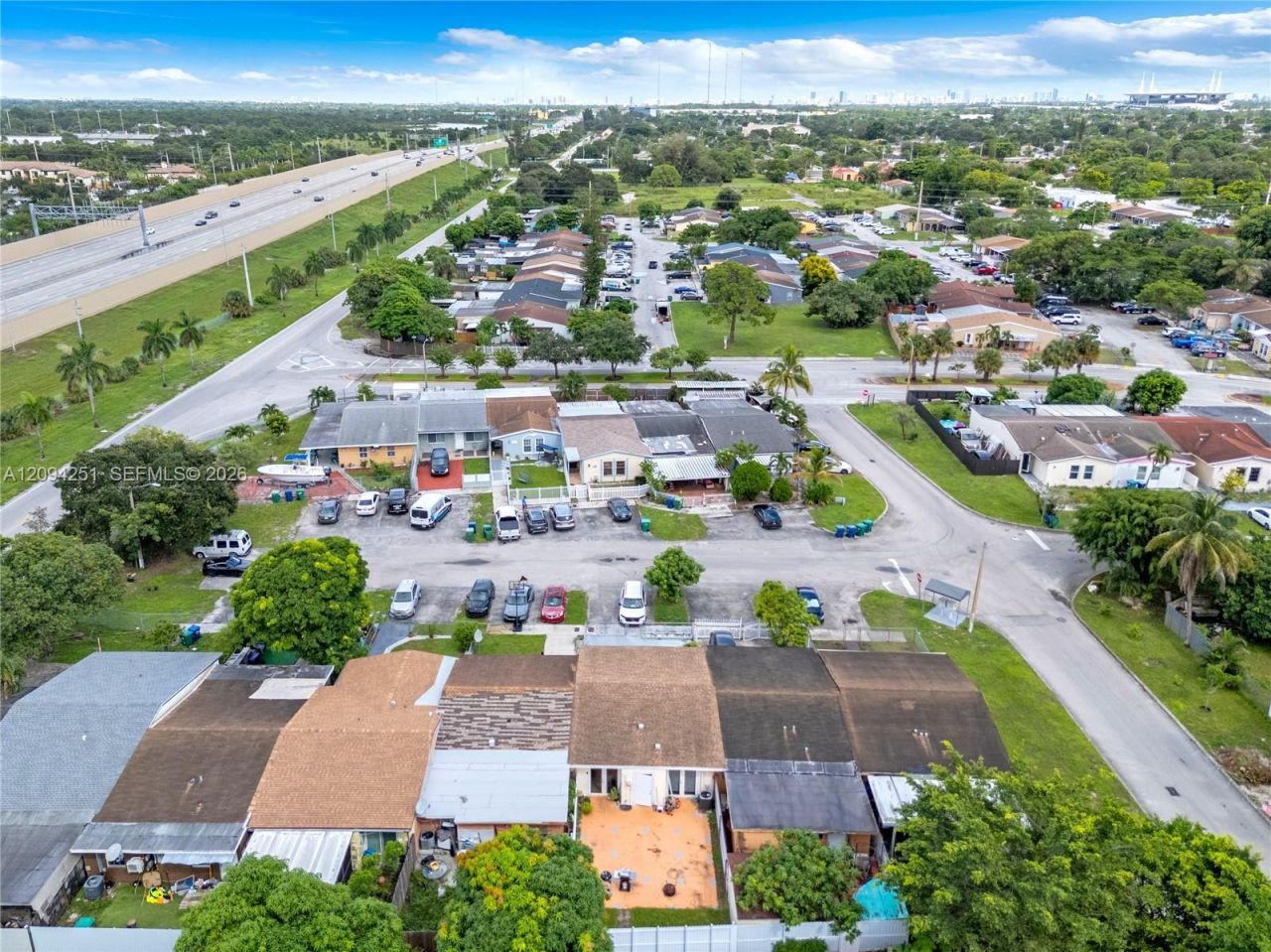 21466 NW 40th Cir Ct, Miami Gardens, FL 33055 Photo