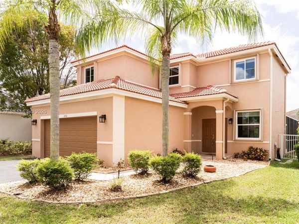 1306 Banyan Way , Unit 1306, Weston, FL 33327
