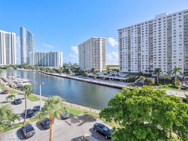 400 Kings Point Dr , Unit 523, Sunny Isles Beach, FL 33160