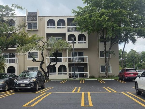 7707 Camino Real , Unit 310, Miami, FL 33143