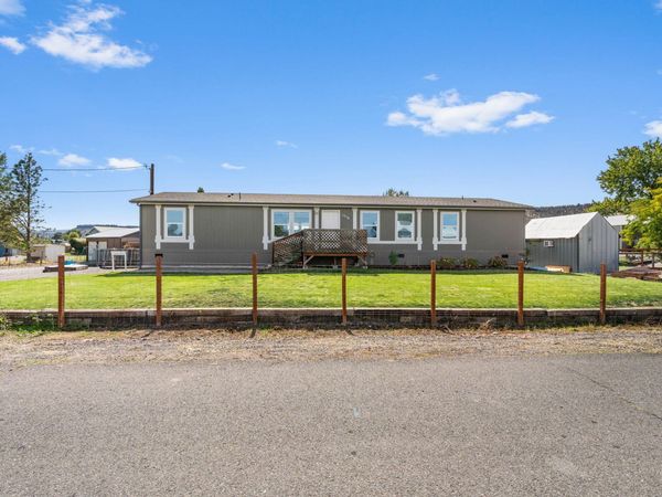 1378 NW Studebaker Drive, Prineville, OR 97754