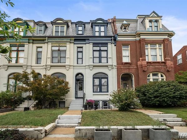 2745 Russell Boulevard , St Louis, MO 63104