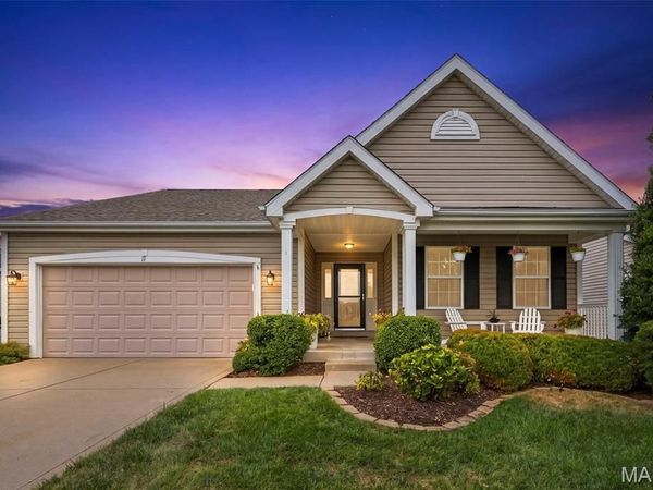 11 Lambeth Lane, Dardenne Prairie, MO 63368