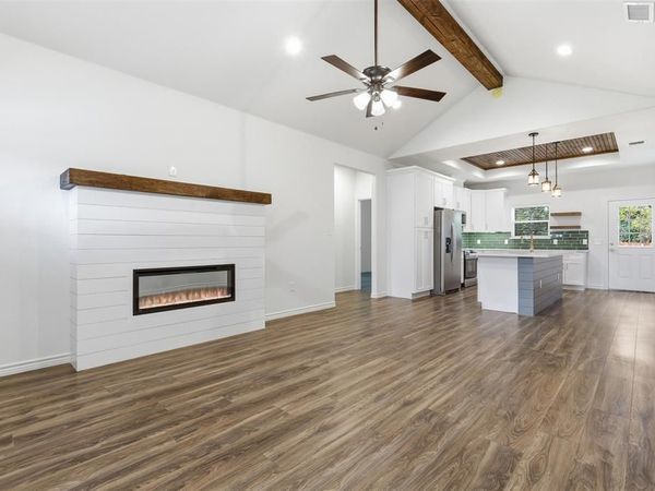 5718 Barkridge Drive, Granbury, TX 76048