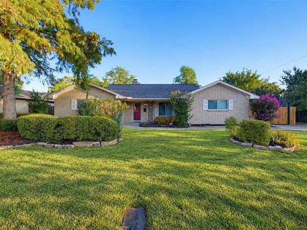 5005 Fall River Drive, Fort Worth, TX 76103