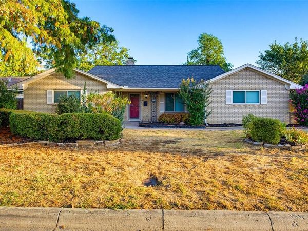5005 Fall River Drive, Fort Worth, TX 76103