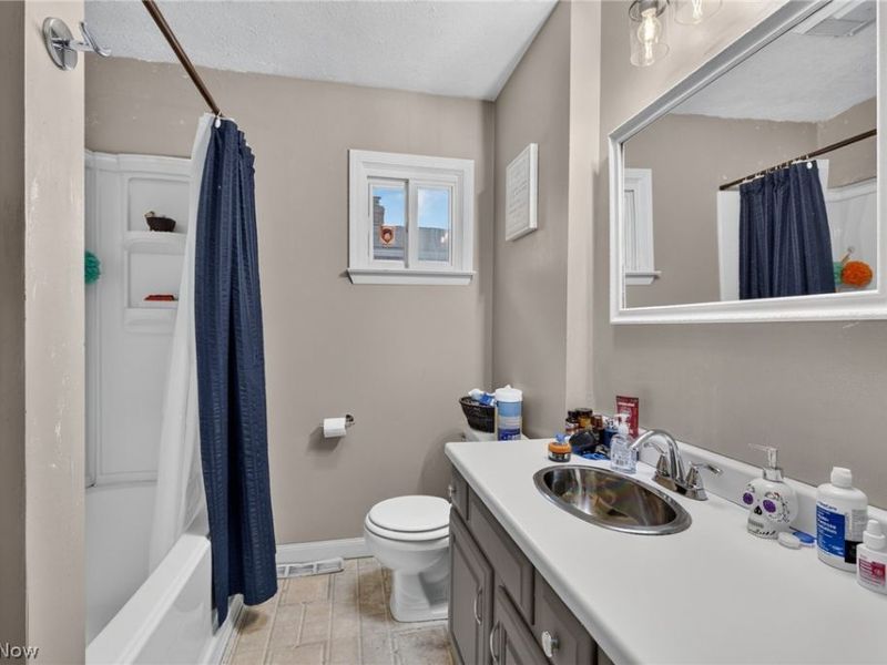 174 Pocantico Avenue , Akron, OH 44312 Photo 32