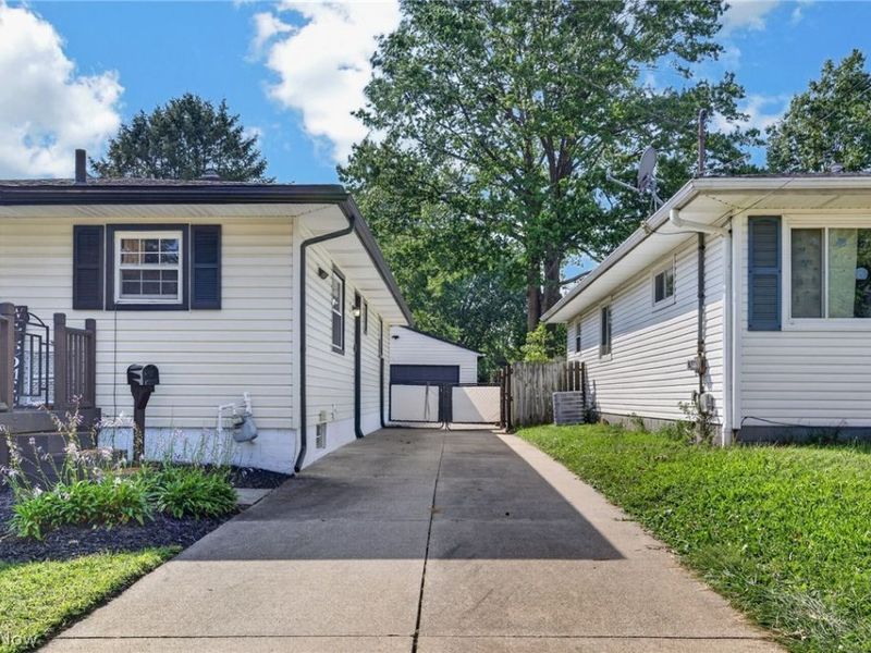 174 Pocantico Avenue , Akron, OH 44312 Photo 6
