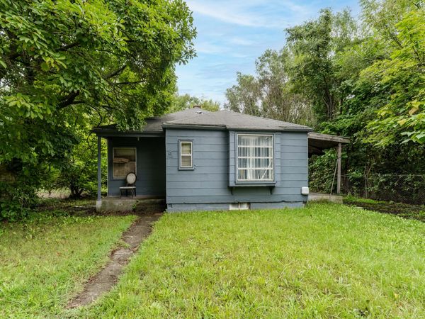 411 N Fair Avenue, Benton Harbor, MI 49022