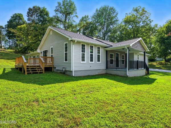 1309 Summit St , Athens, TN 37303