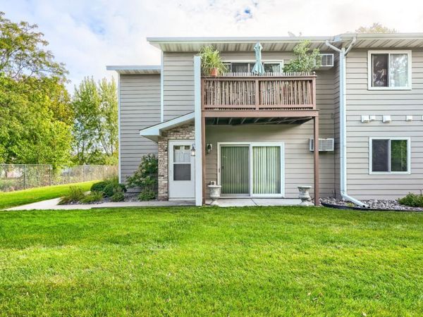 4515 Cinnamon Ridge Trail, Unit A, Eagan, MN 55122