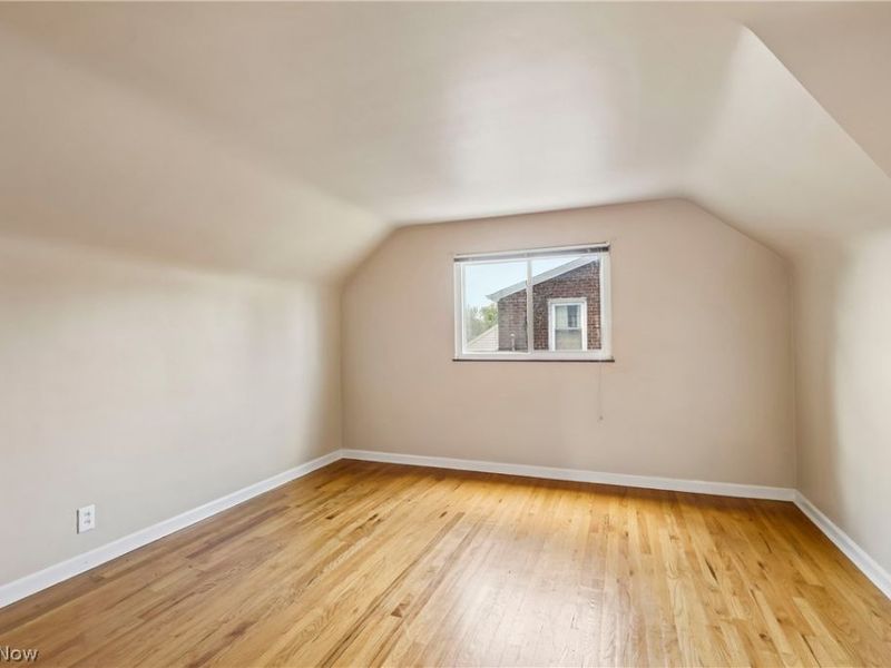 8223 Manorford Drive, Cleveland, OH 44129 Photo 22