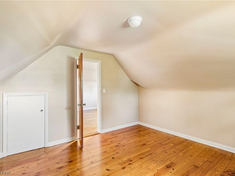 8223 Manorford Drive, Cleveland, OH 44129 Photo 25