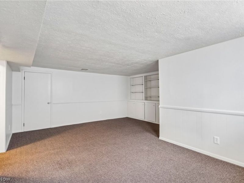 8223 Manorford Drive, Cleveland, OH 44129 Photo 27