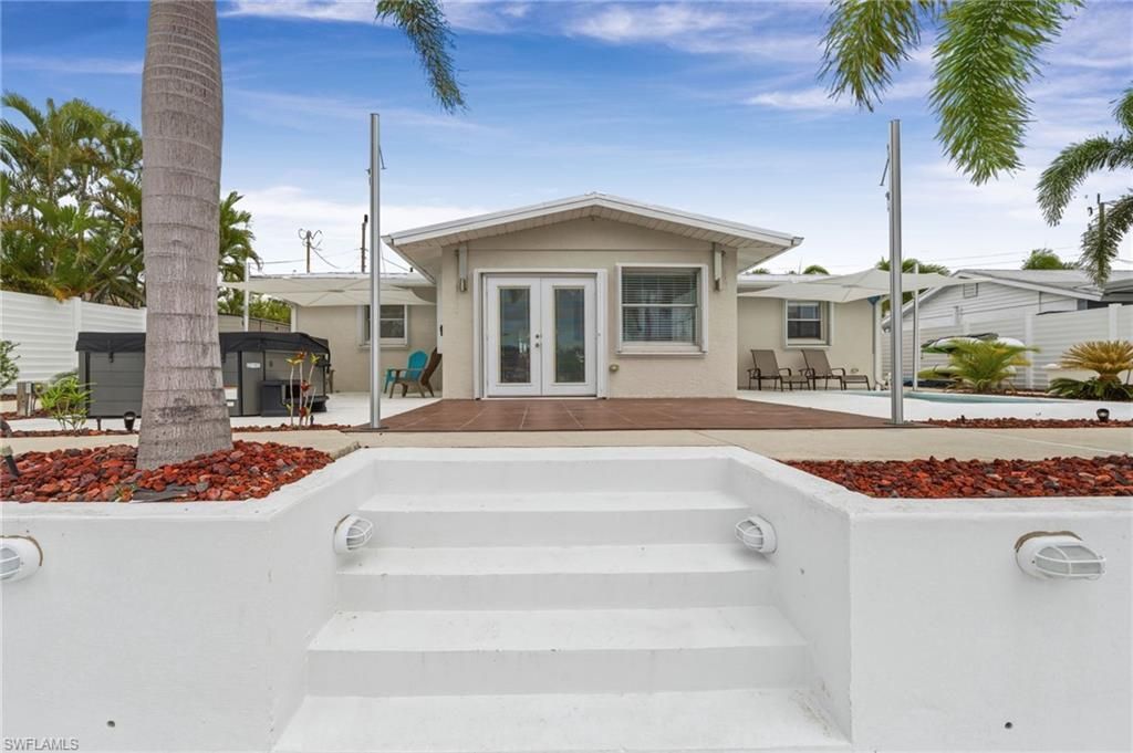 12179 Boat Shell Dr , Matlacha Isles, FL 33991 Photo