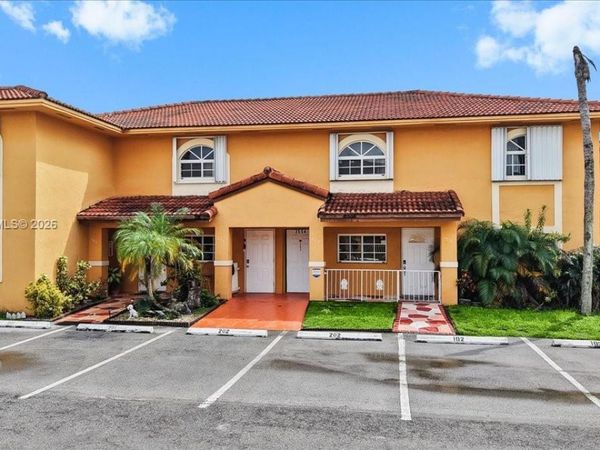 3554 W 80th St , Hialeah, FL 33018