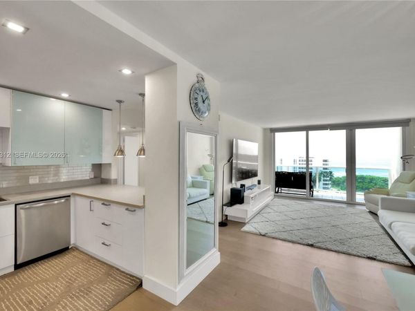100 Bayview Dr , Unit 1008, Sunny Isles Beach, FL 33160