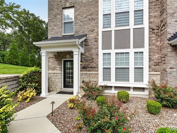 11267 Talamore Circle, St Louis, MO 63131
