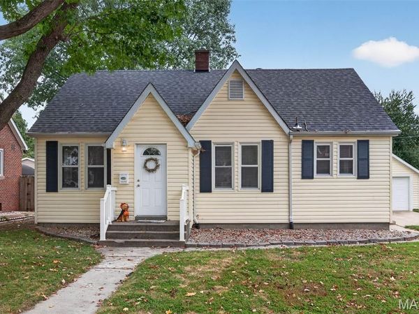 1615 Maple Street , Highland, IL 62249