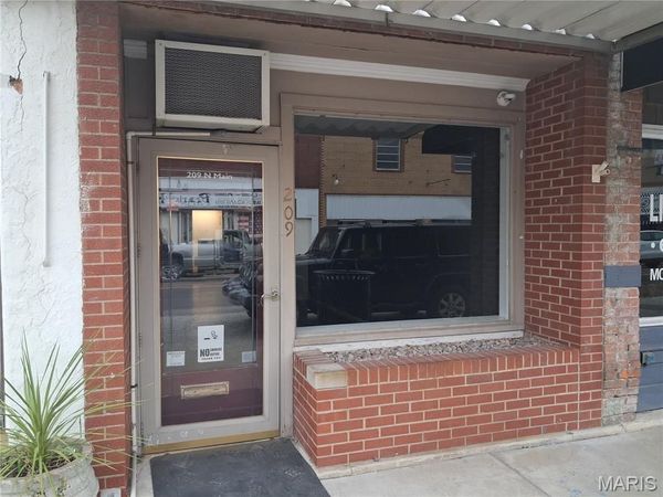 209 N. Main St , Paris, MO 65275
