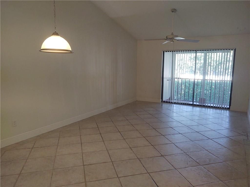 5200 E Club Circle, Unit 205, Boca Raton, FL 33487 Photo
