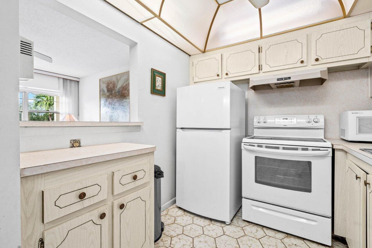 105 Brighton C, Boca Raton, FL 33434 Photo