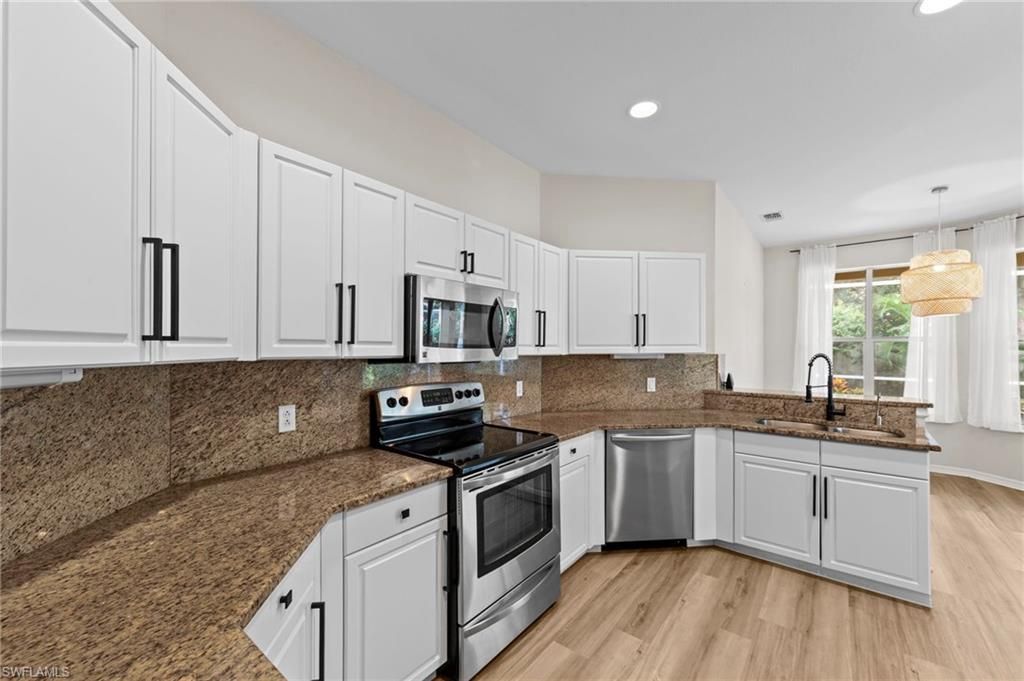 168 Livermore Ln , Naples, FL 34119 Photo