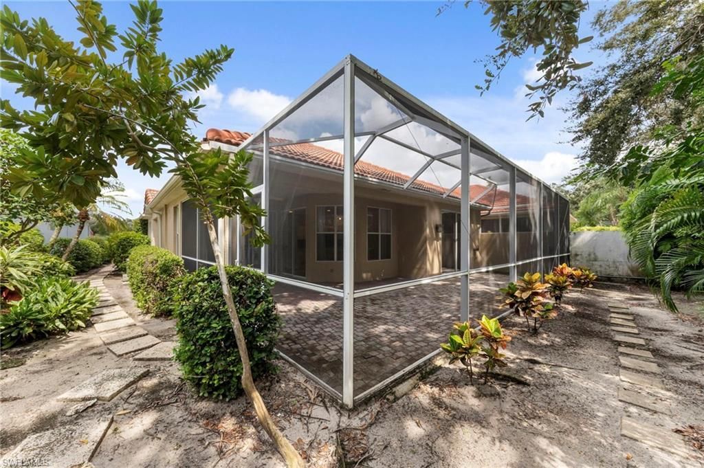 168 Livermore Ln , Naples, FL 34119 Photo
