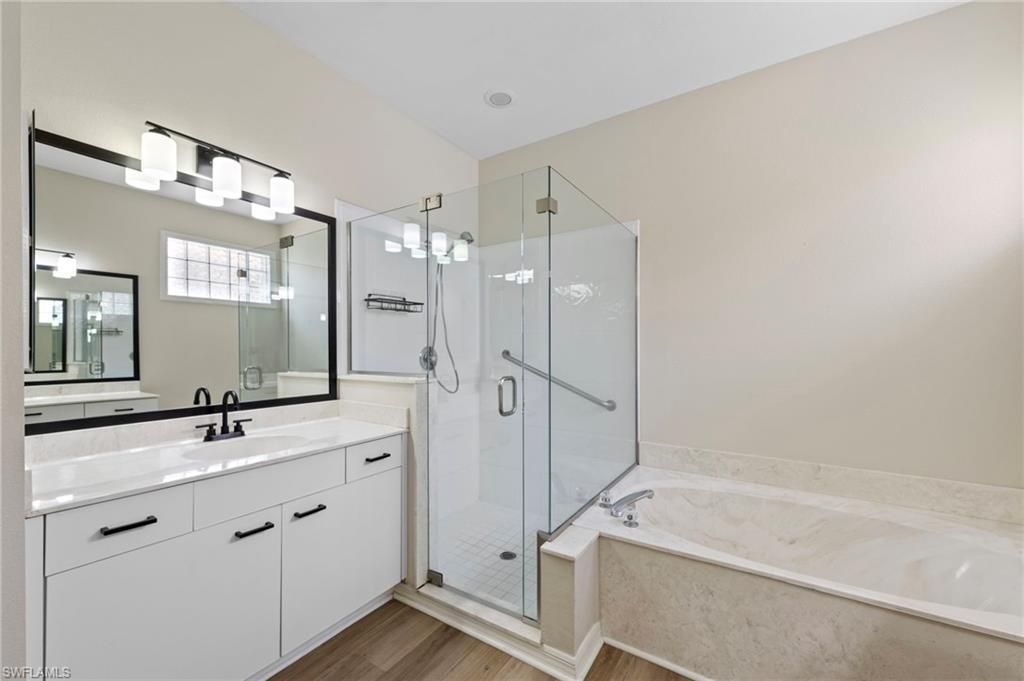 168 Livermore Ln , Naples, FL 34119 Photo