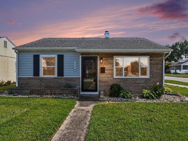 224 Roosevelt Avenue, Mishawaka, IN 46544