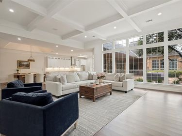 7 Carmarthen Court, Dallas, TX 75225