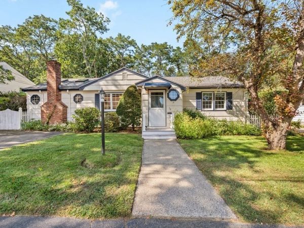 78 Spring View Dr, Lynn, MA 01904