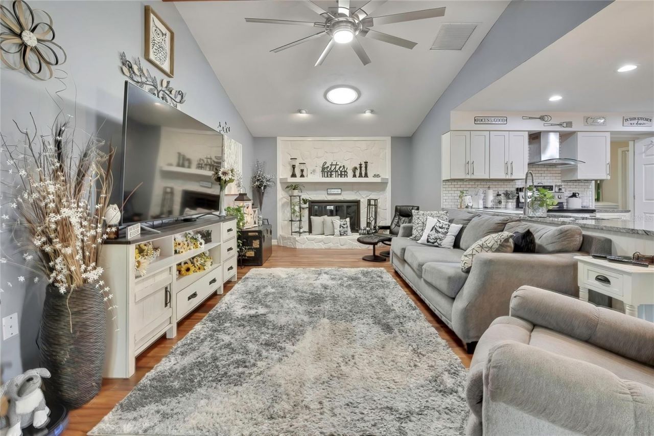 8098 Shorecrest Court, Spring Hill, FL 34606 Photo