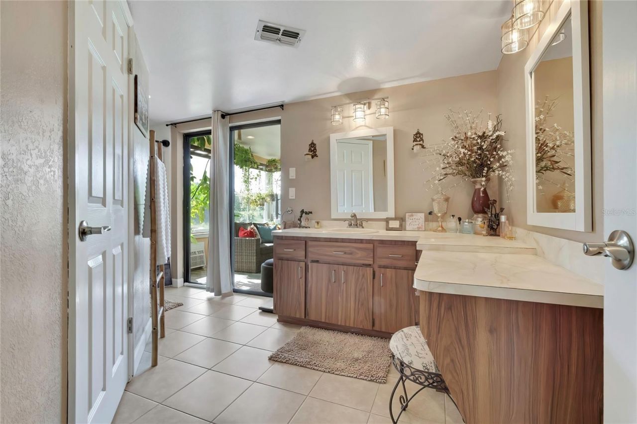 8098 Shorecrest Court, Spring Hill, FL 34606 Photo