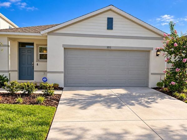 1011 BEAR HAMMOCK DRIVE , UMATILLA, FL 32784