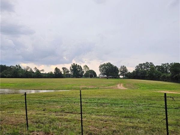 27660 LA 441 Highway , Kentwood, LA 70444