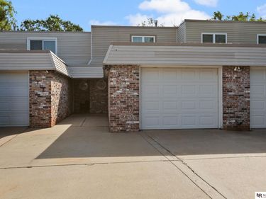 3710 N 40th Street, Lincoln, NE 68504
