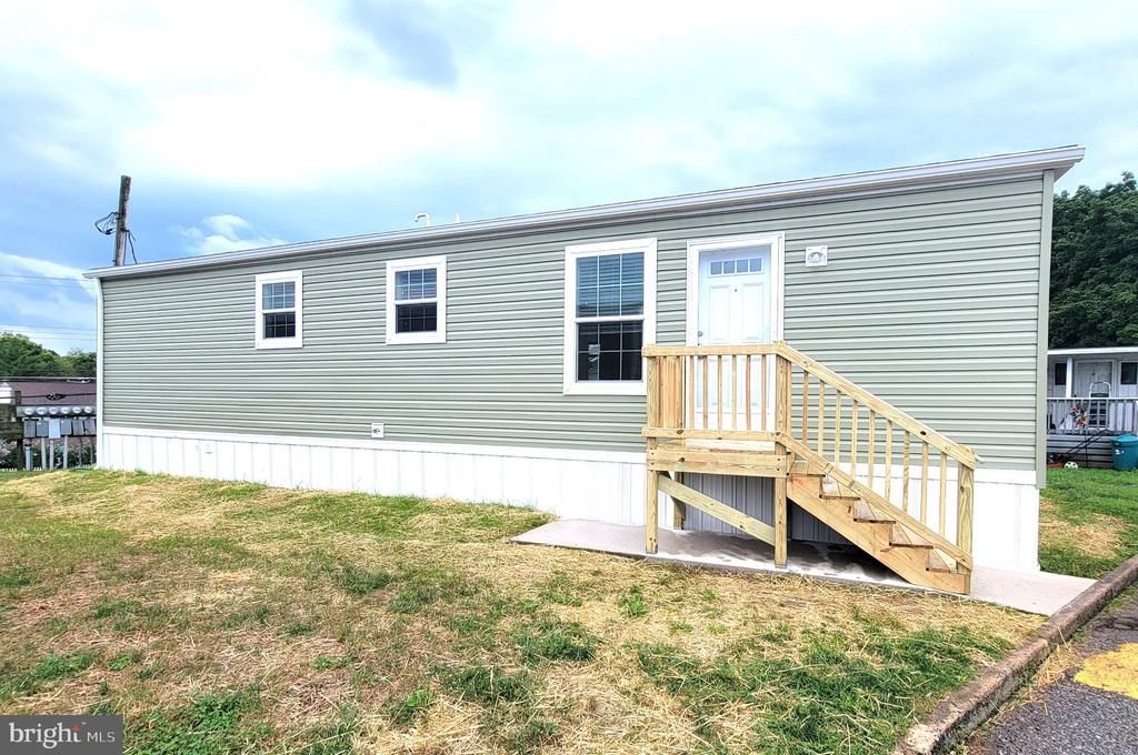 24 JOSEPH AVENUE , BIRDSBORO, PA 19508