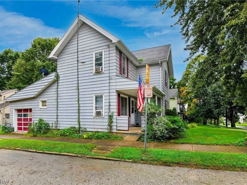 593 E Perry Street, Salem, OH 44460 Photo 2