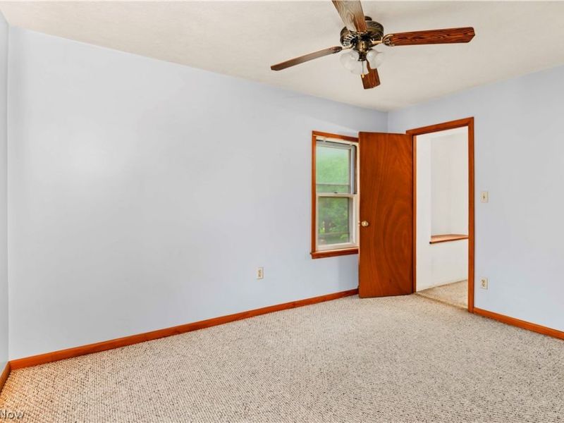 593 E Perry Street, Salem, OH 44460 Photo 24