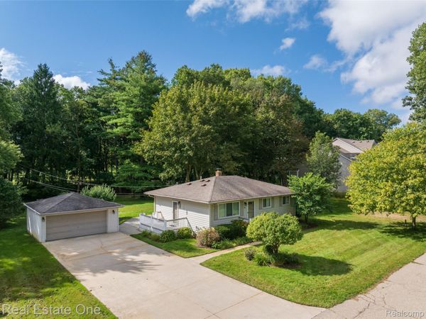88 Dayton Street, Oxford Village, Mi 48371