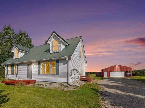 1688 Center Road W, Kingsley, MI 49649