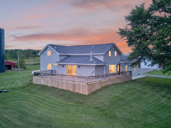 N9020 Highland Rd, Herman, WI 53020