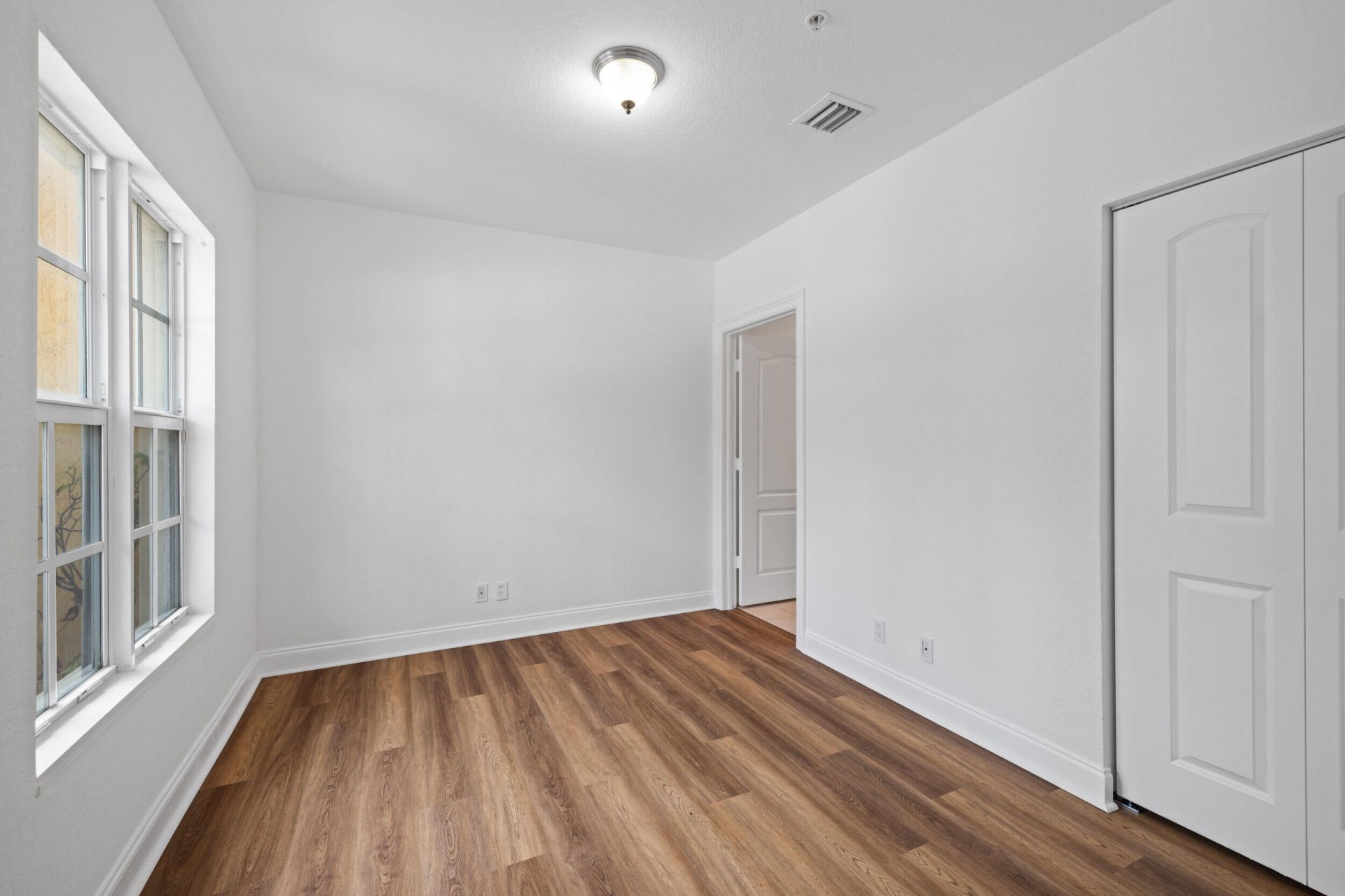 601 S Federal Highway, Unit 30, Lake Worth Beach, FL 33460 Photo
