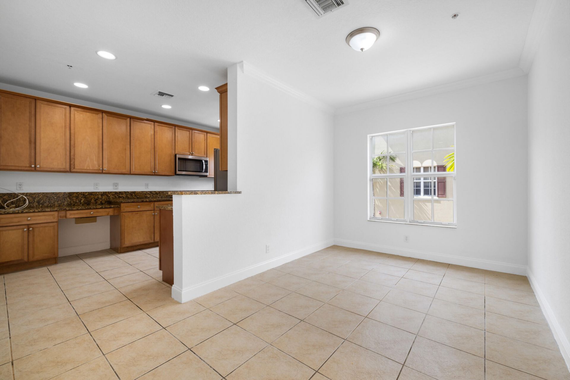 601 S Federal Highway, Unit 30, Lake Worth Beach, FL 33460 Photo