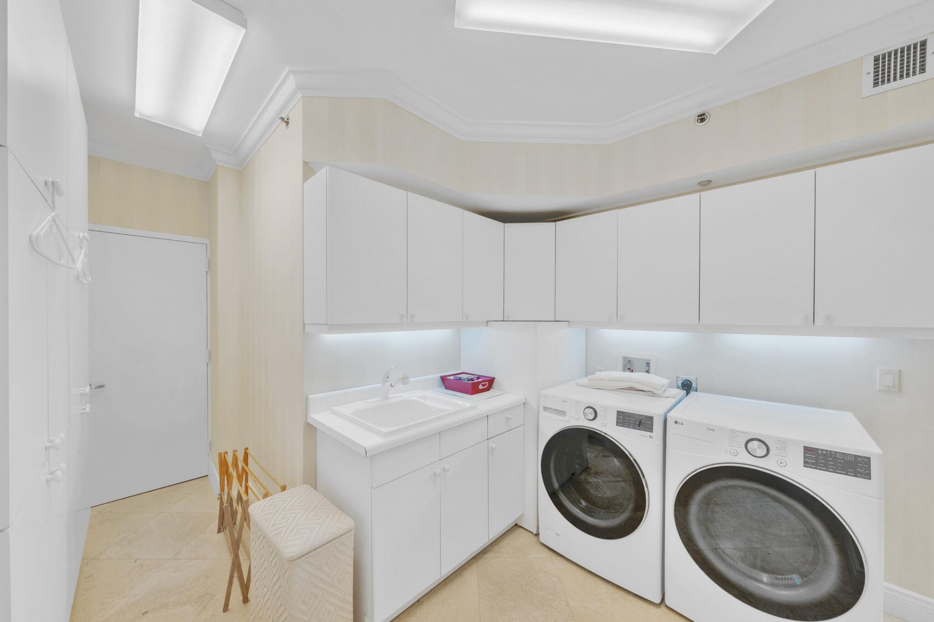 3720 S Ocean Boulevard, Unit 1508, Highland Beach, FL 33487 Photo