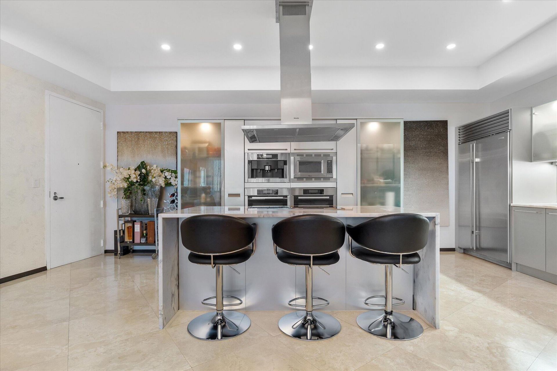 18201 Collins Avenue, Unit 3704, Sunny Isles Beach, FL 33160 Photo